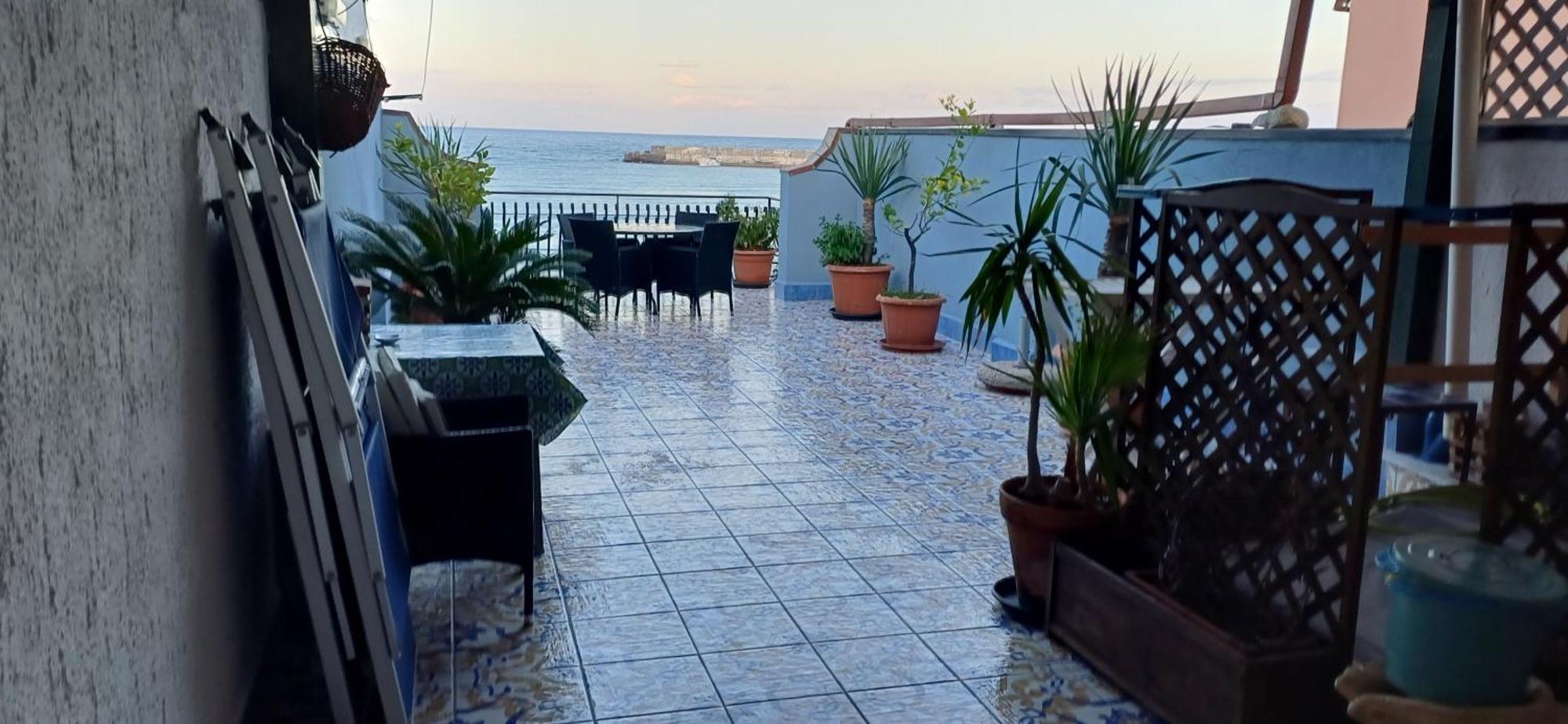 Apartments Mikros Giardini Naxos Camera foto